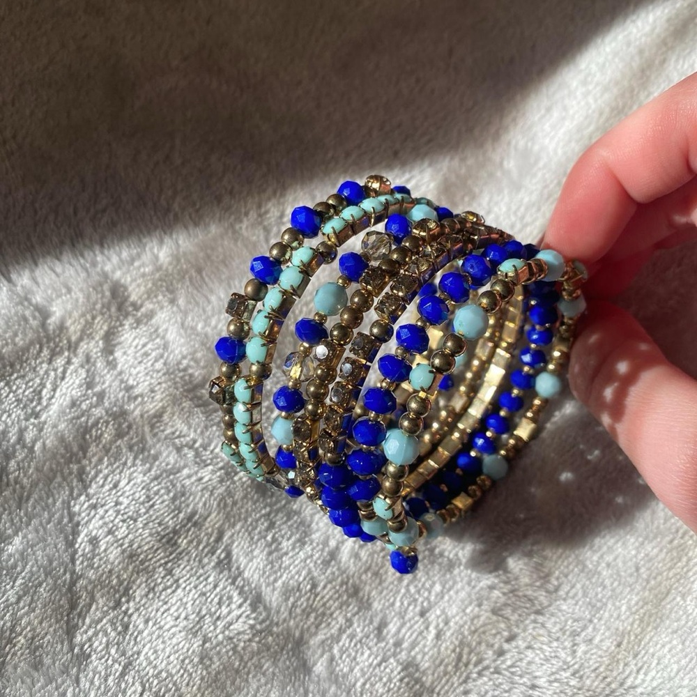Elegant Blue and Gold Beaded Bracelet